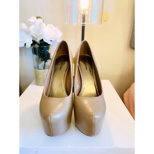 S🚫LD Zigi Soho Platform Pumps